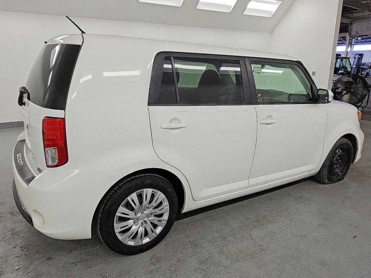 2015 Scion XB