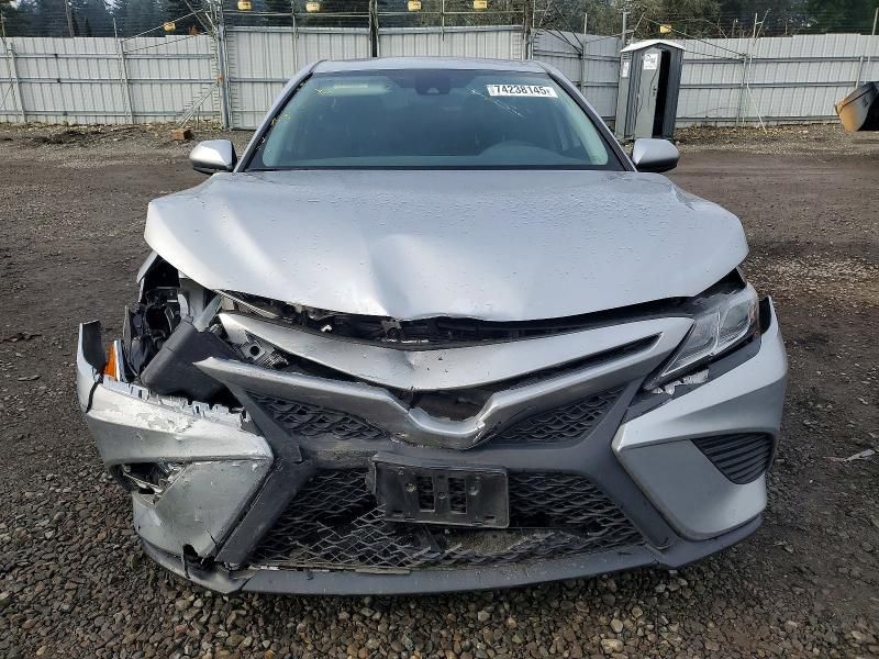 2019 Toyota Camry se