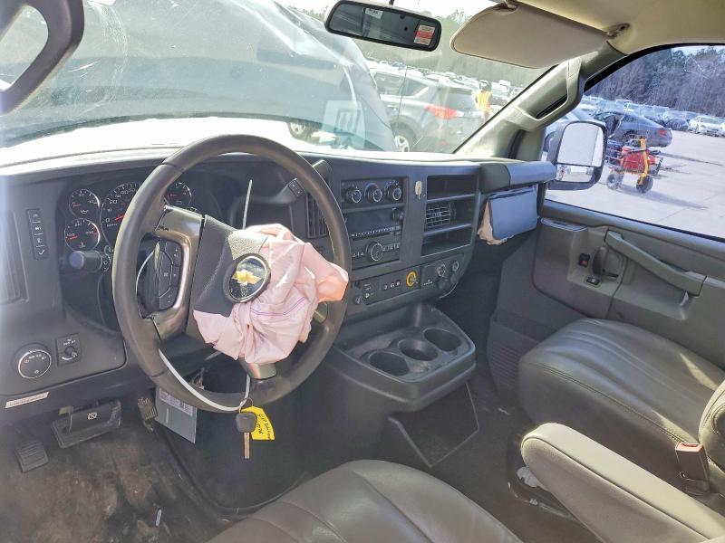 2017 Chevrolet Express G2500