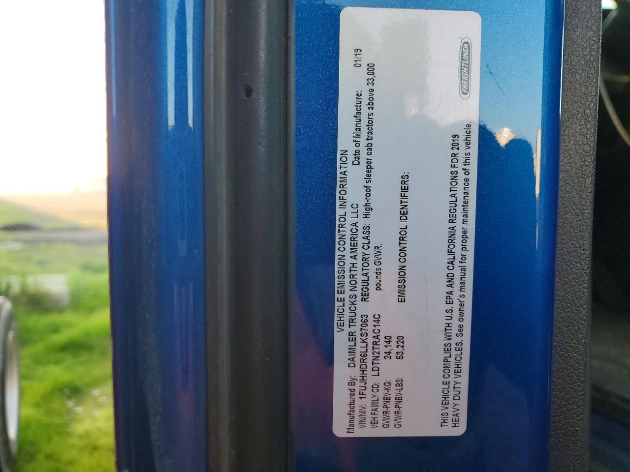 2020 Freightliner Cascadia 126