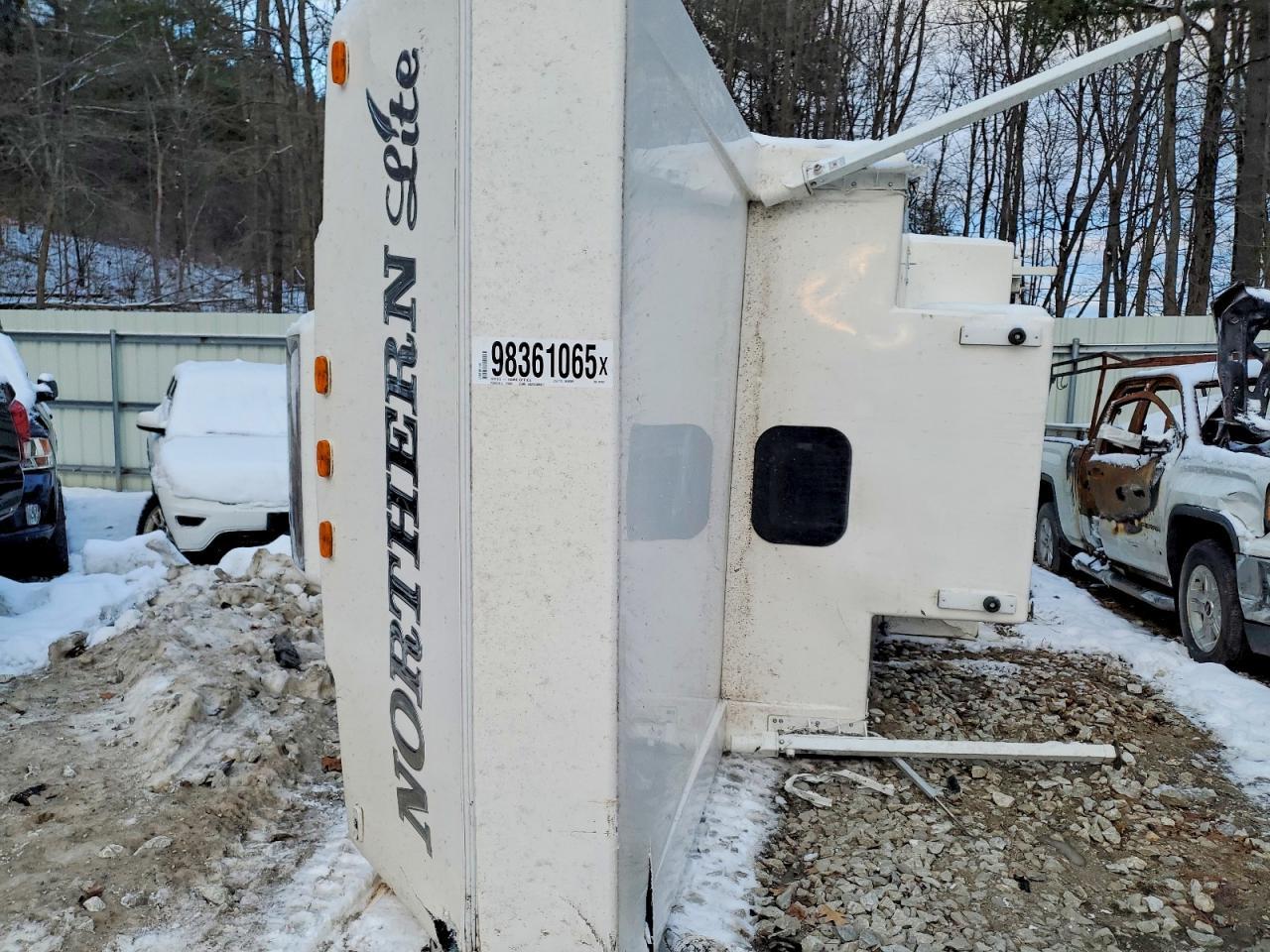 2021 Nrthn Lite 2021 Northern Lite Camper