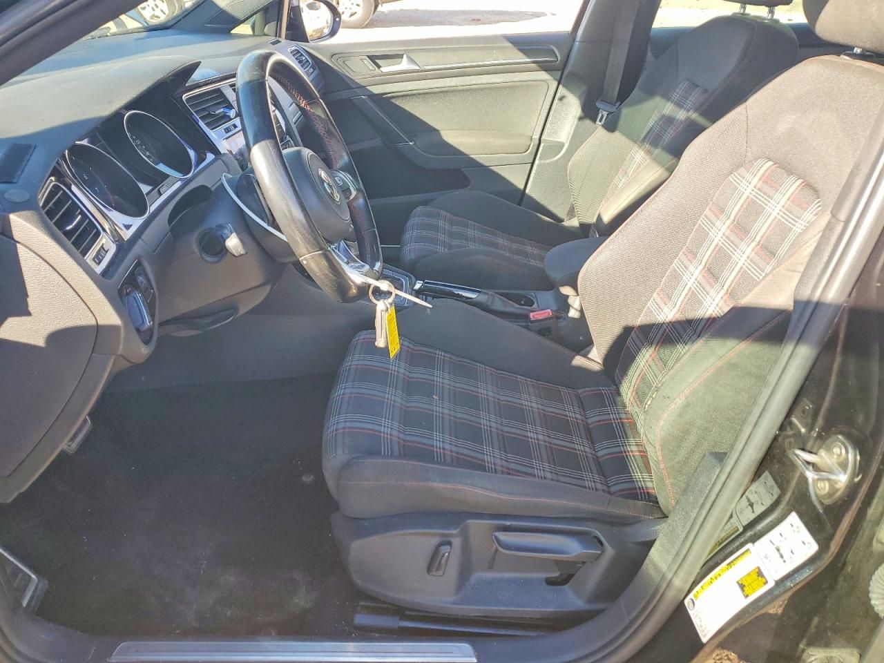 2018 Volkswagen Gti S/se