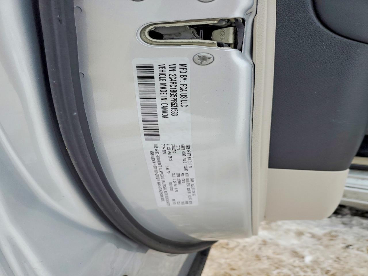 2023 Chrysler Pacifica Touring l