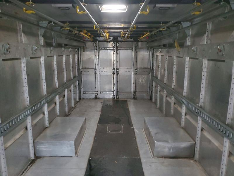 2015 Ford Commercial Chassis Delivery Truck