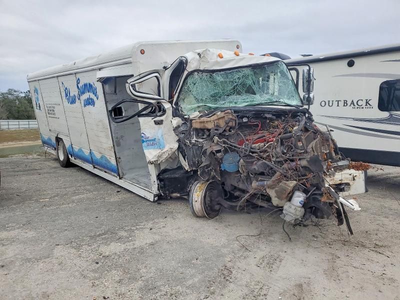 2015 Freightliner Business Class M2 Delivery Truck