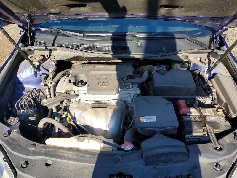 2016 Toyota Camry le