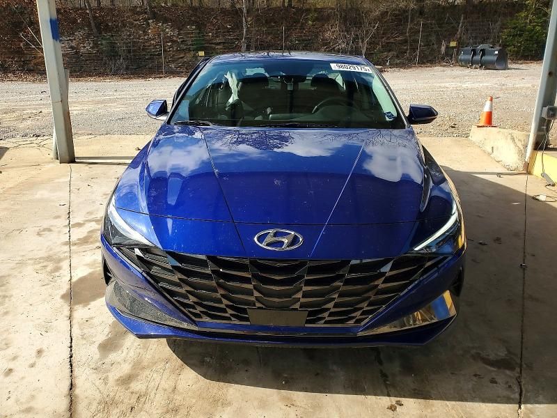 2022 Hyundai Elantra Limited