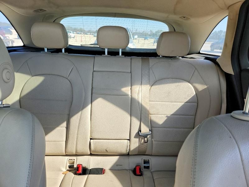 2017 Mercedes-Benz Glc 300