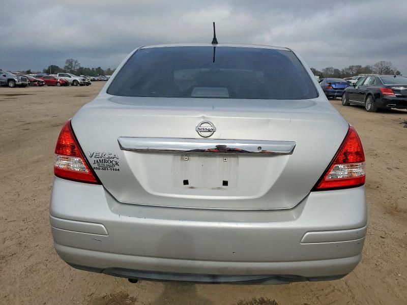 2011 Nissan Versa s