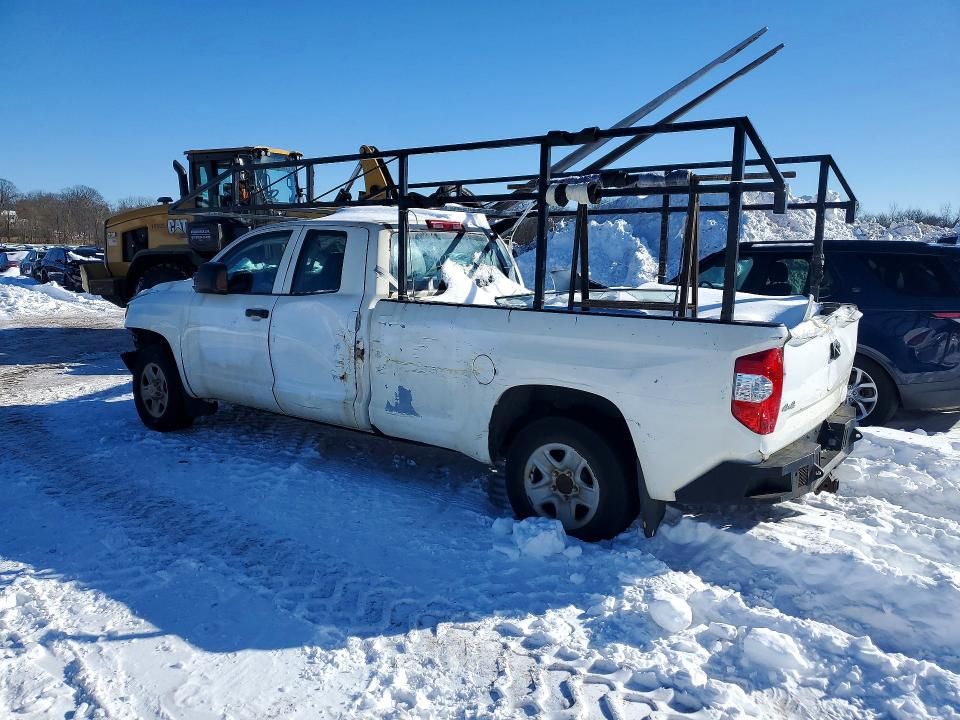 2016 Toyota Tundra Double cab sr