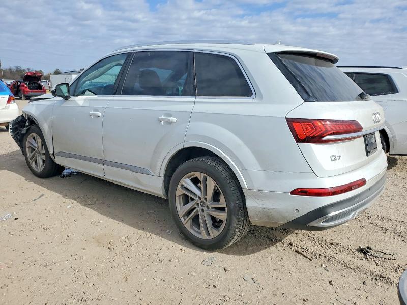2021 Audi Q7 Premium Plus