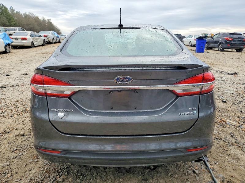 2018 Ford Fusion se Hybrid