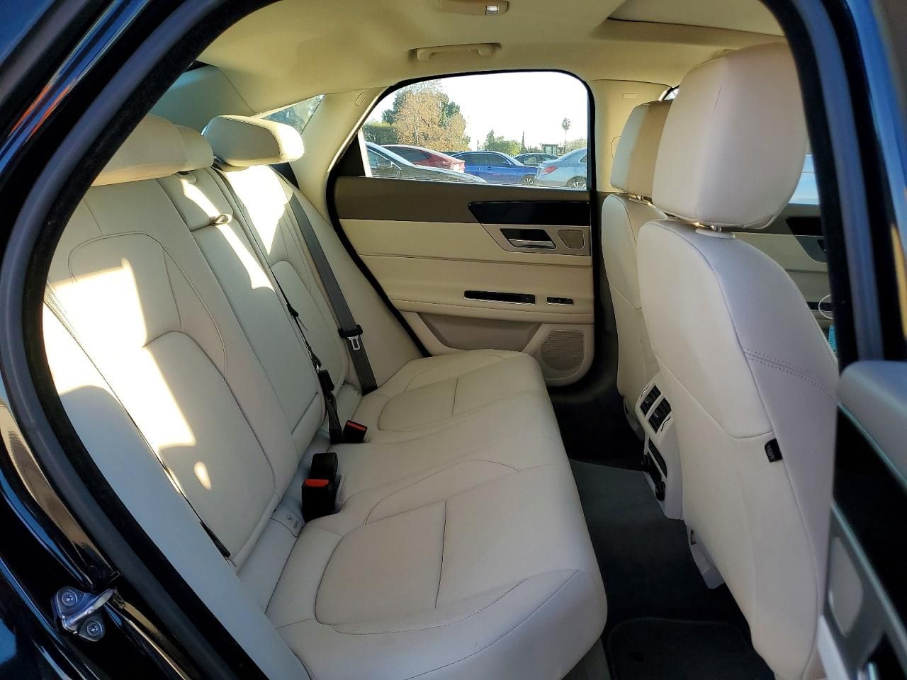 2017 Jaguar Xf Premium