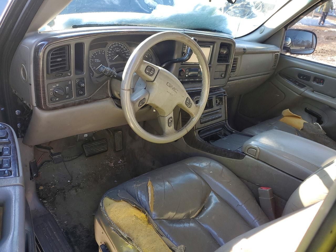 2004 GMC Yukon Denali