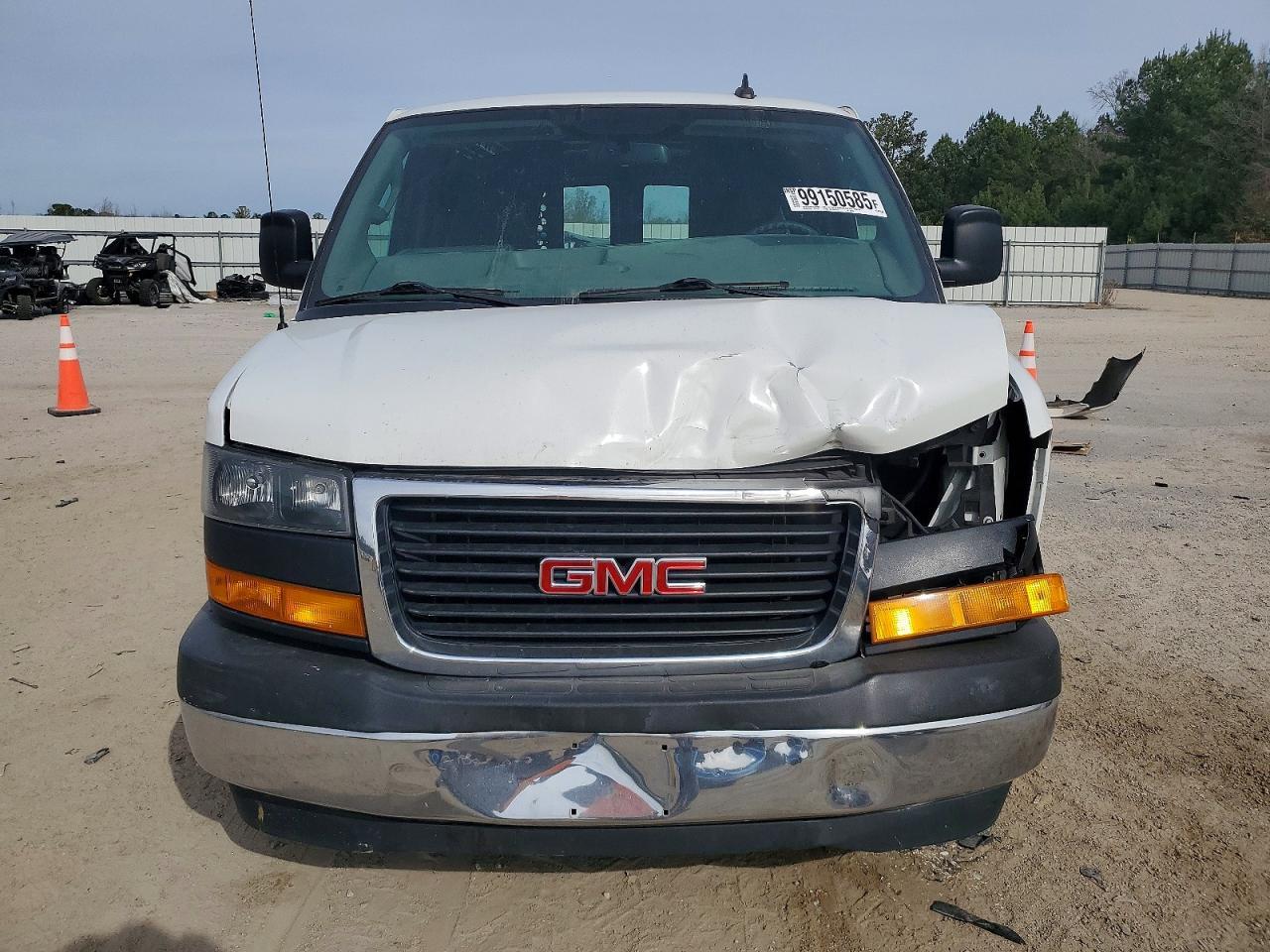 2019 GMC Savana 2500 Delivery Van