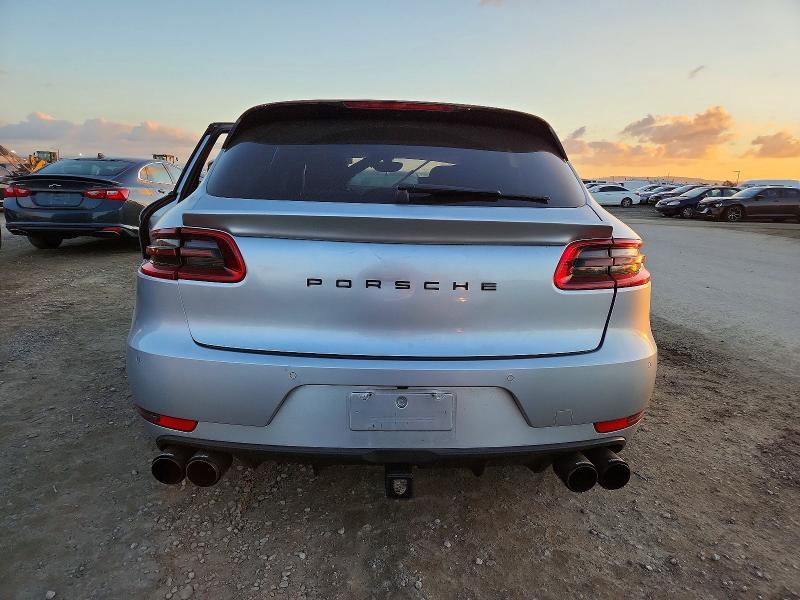 2015 Porsche Macan s