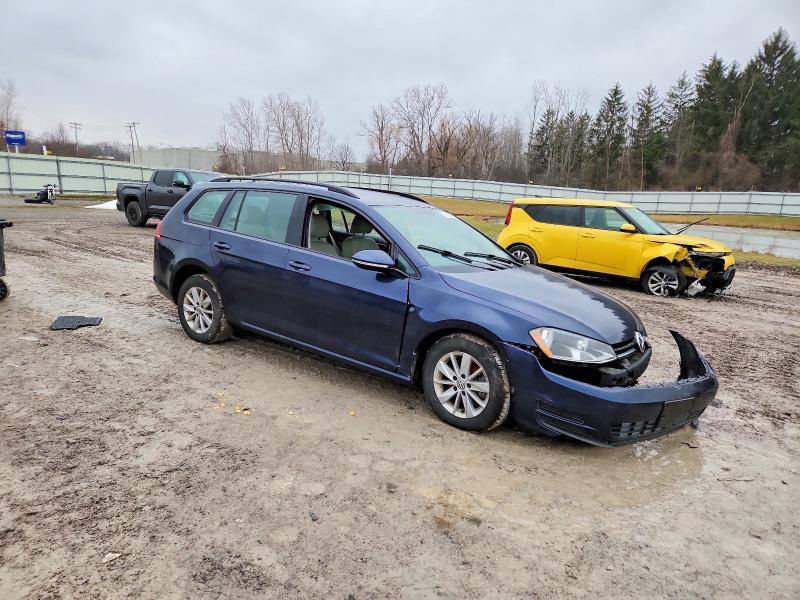 2015 Volkswagen Golf Sportwagen s