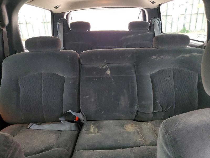 2002 Chevrolet Suburban C1500