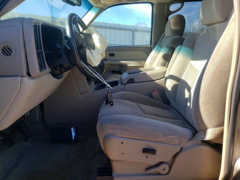 2003 Chevrolet Suburban C1500