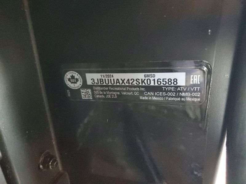 2025 Can-Am Defender Utility Vehicle