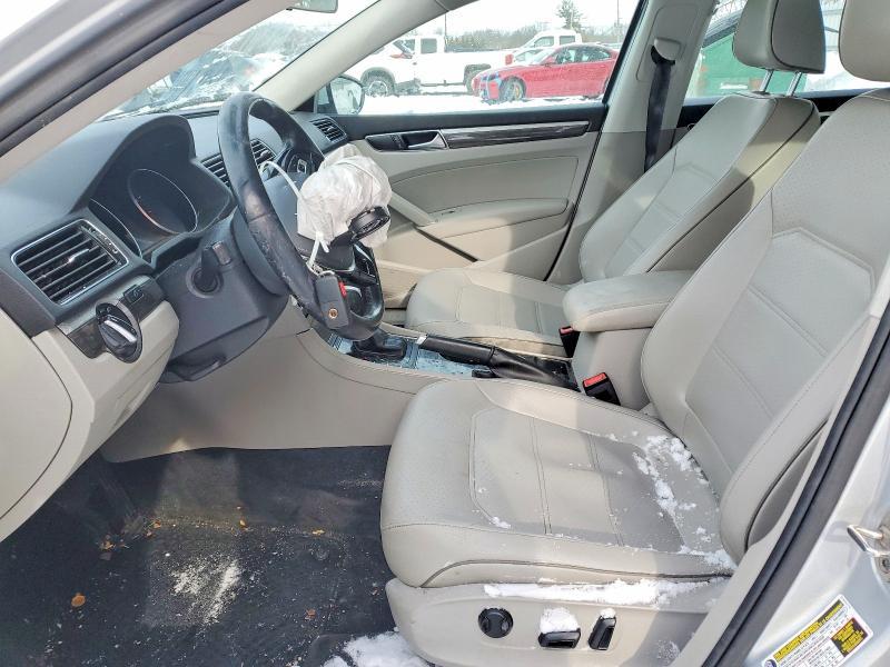 2018 Volkswagen Passat se