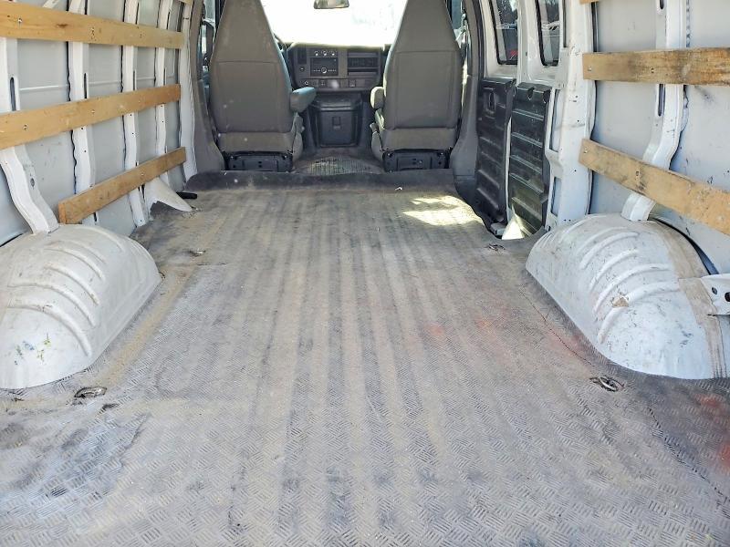2020 Chevrolet Express G2500