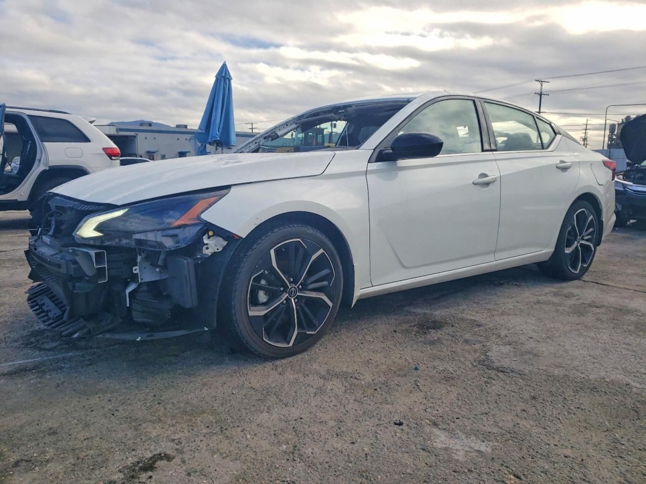 2023 Nissan Altima sr