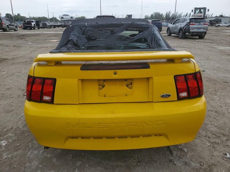 2004 Ford Mustang