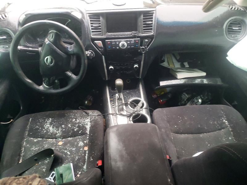 2016 Nissan Pathfinder s