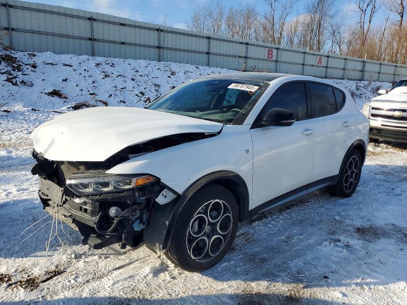 2024 Alfa Romeo Tonale ti