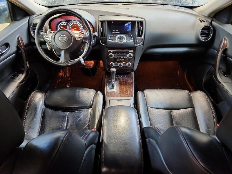 2010 Nissan Maxima s