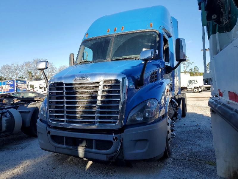 2016 Freightliner Cascadia 113 Semi Truck