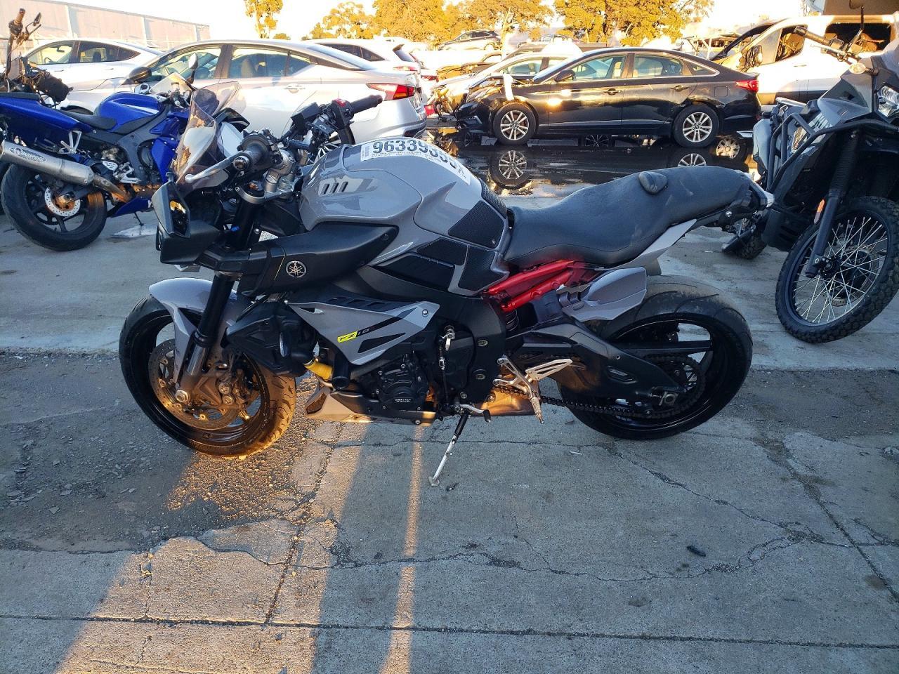 2017 Yamaha FZ10 C