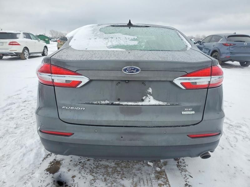 2020 Ford Fusion se