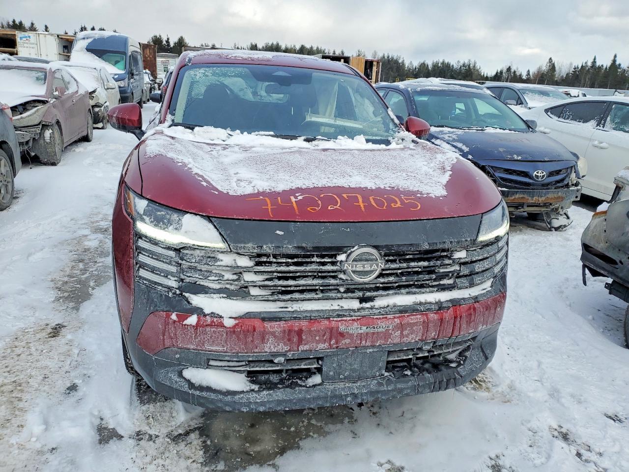 2025 Nissan Kicks sv