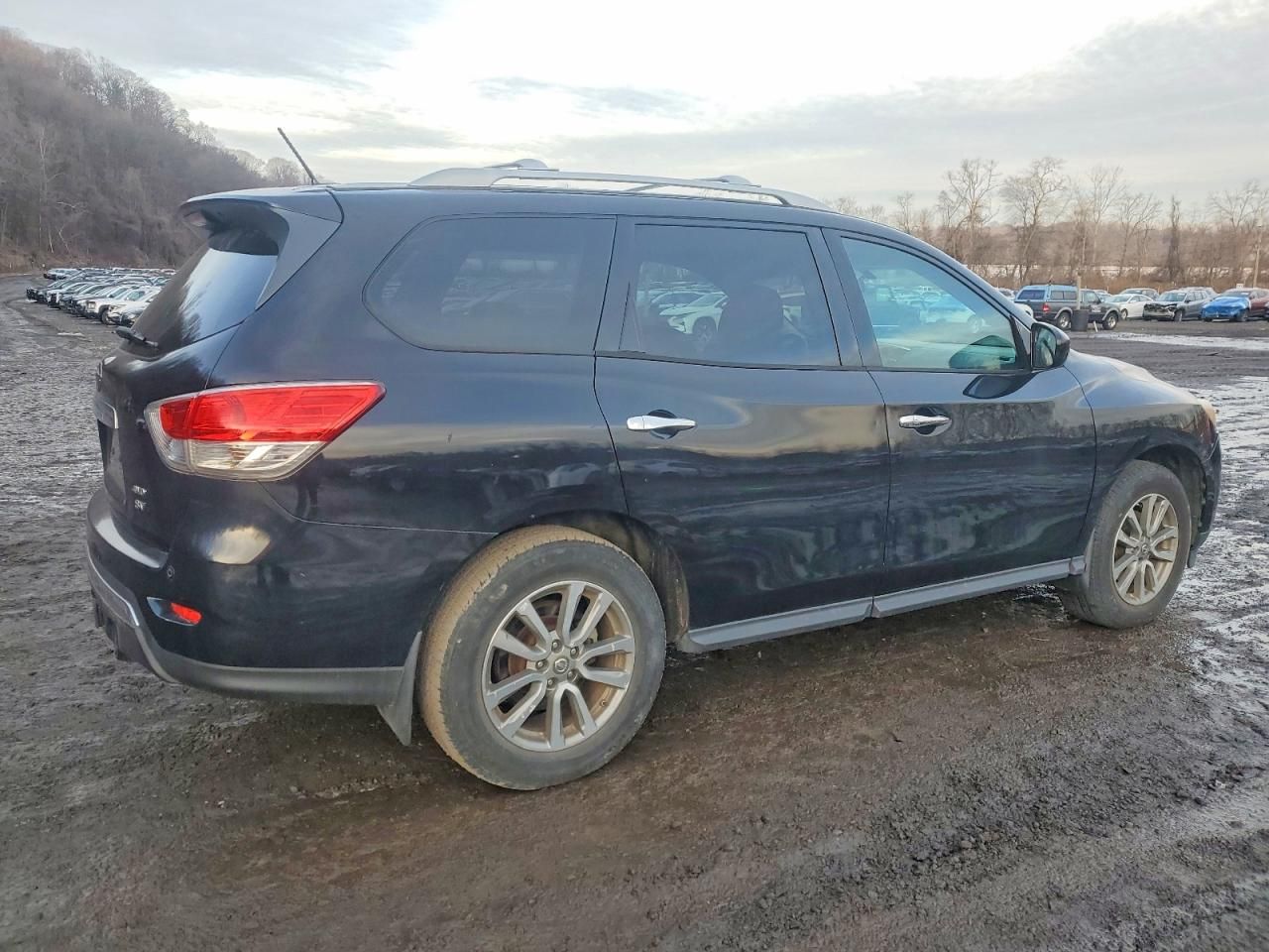 2014 Nissan Pathfinder s