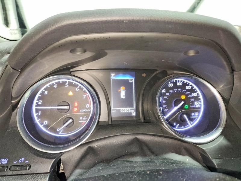 2020 Toyota Camry le