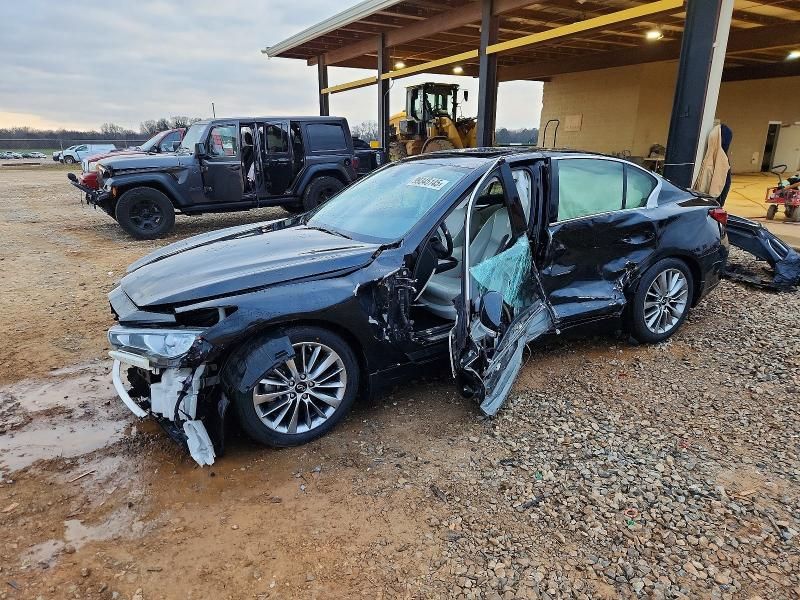 2022 Infiniti Q50 Luxe