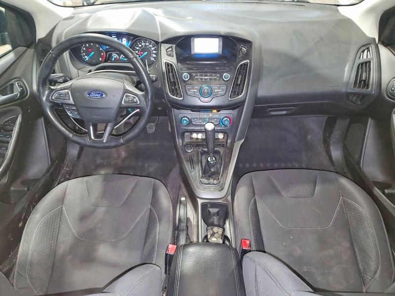 2016 Ford Focus se