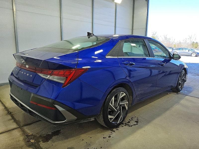 2025 Hyundai Elantra sel