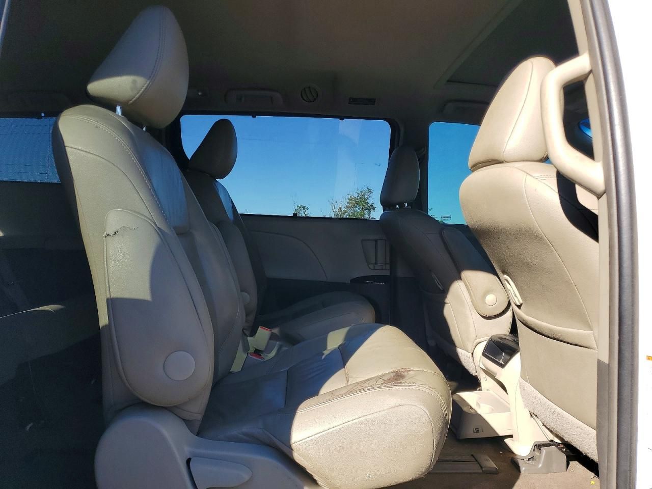 2016 Toyota Sienna xle