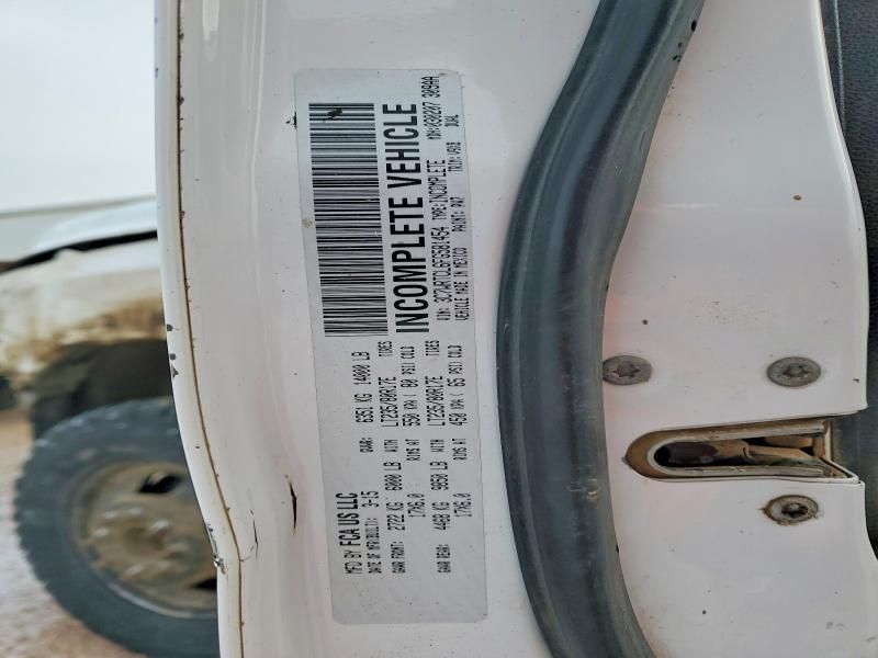 2015 Dodge RAM 3500 Flatbed Truck