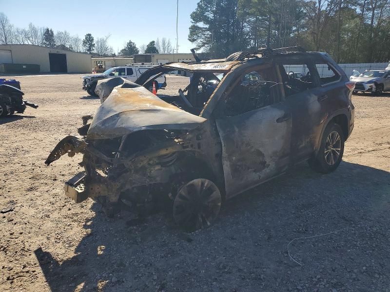 2016 Toyota Highlander xle