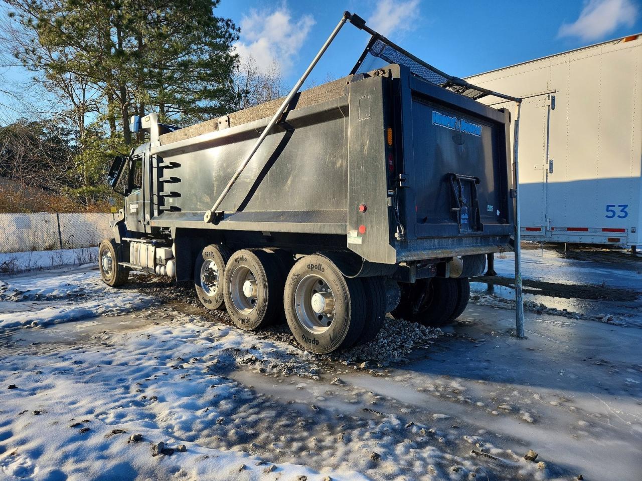 2022 Volv O VHD Dump Truck