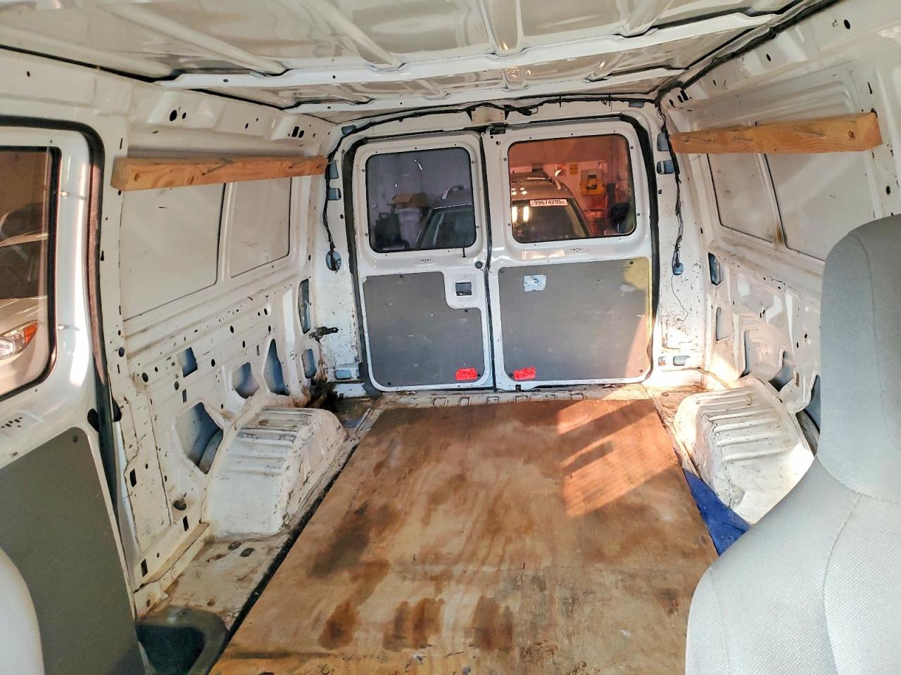 2014 Ford Econoline E250 van