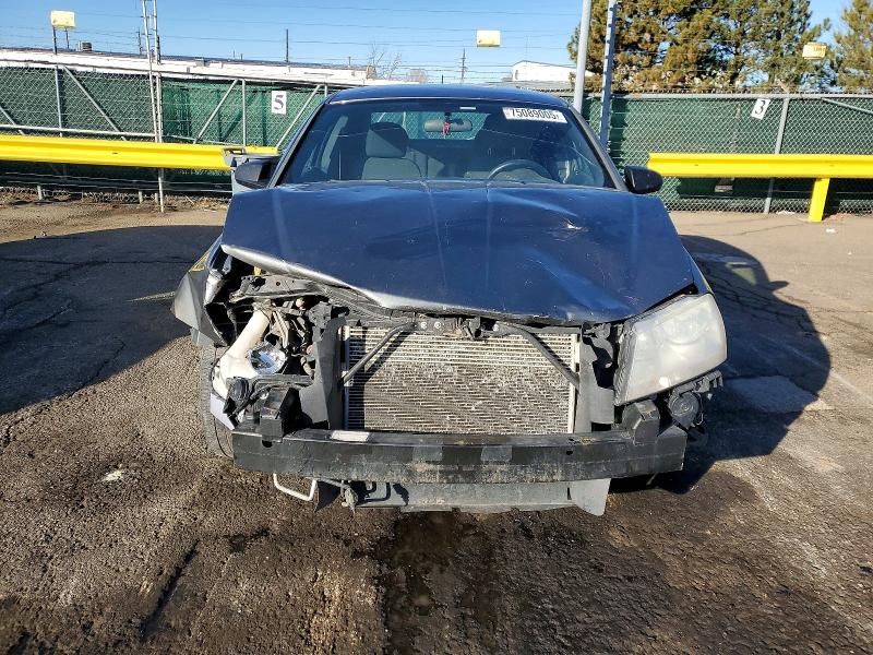 2013 Dodge Avenger se