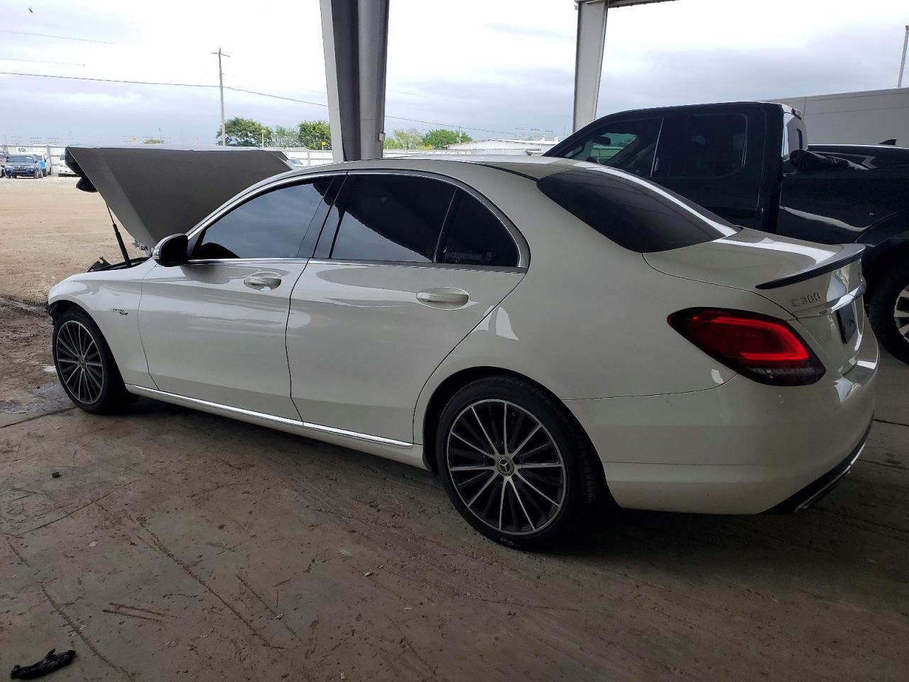 2019 Mercedes-Benz C300