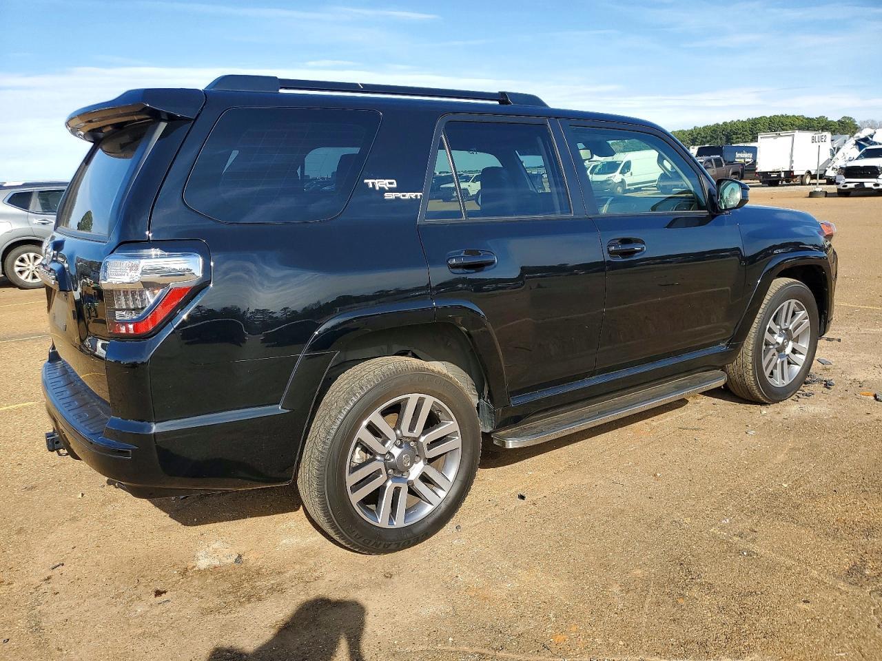 2023 Toyota 4runner se