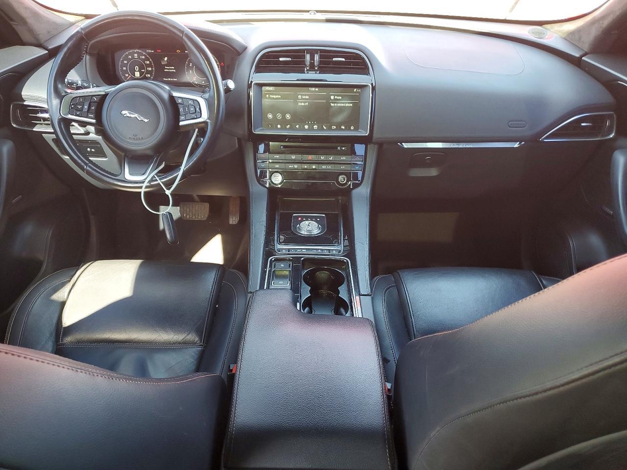 2020 Jaguar F-pace Prestige