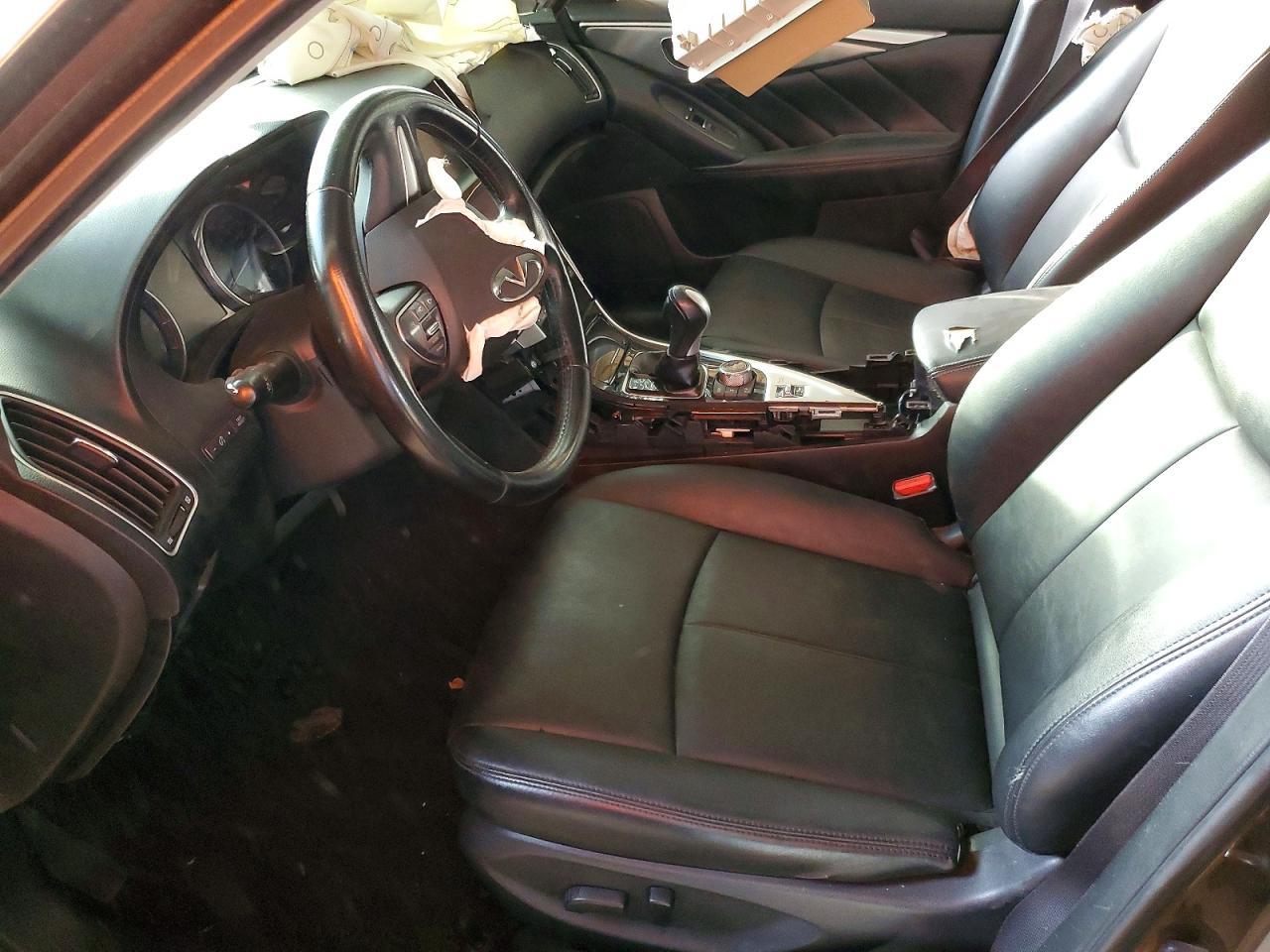 2015 Infiniti Q50 Base